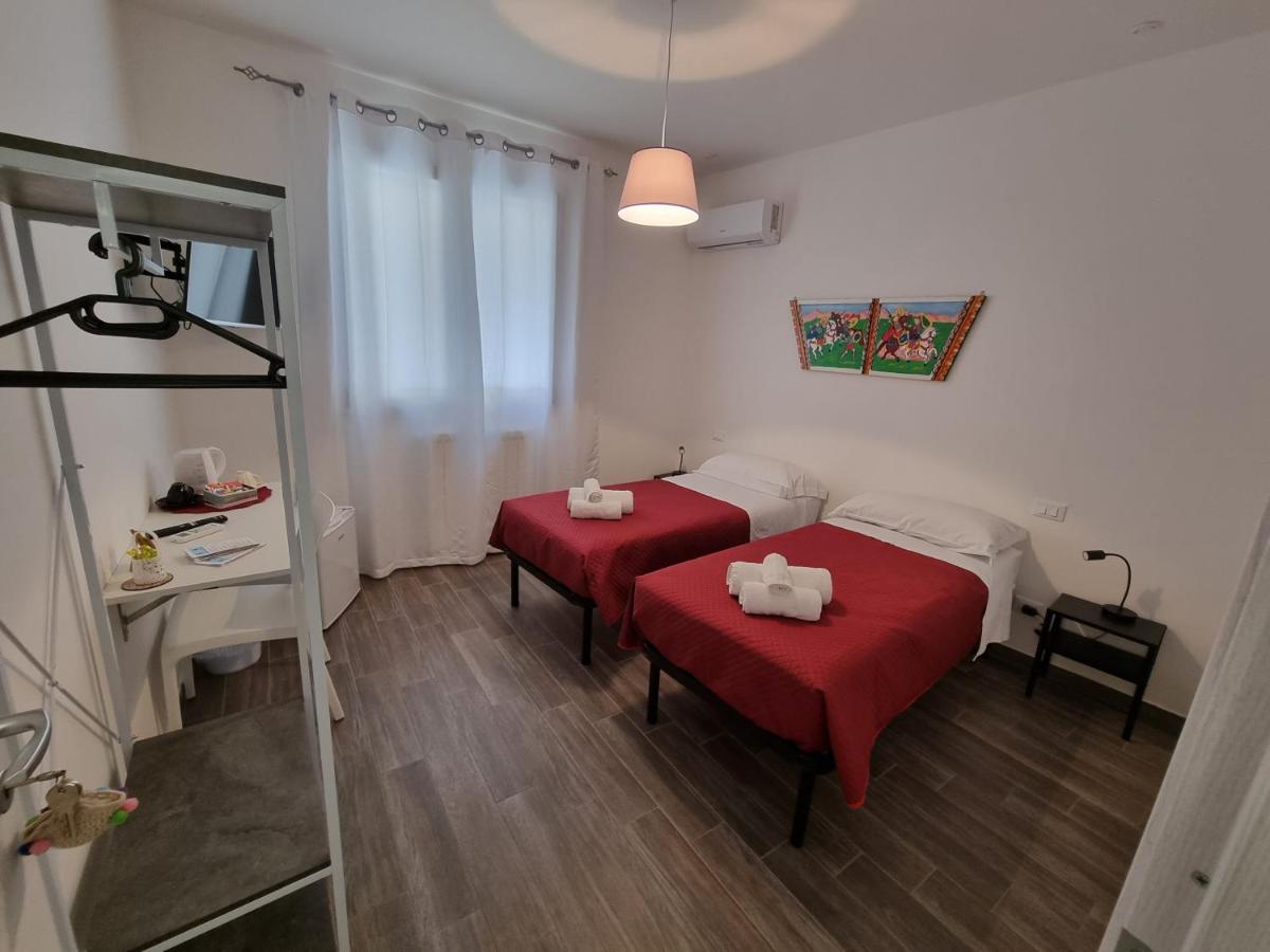 Residenza Tarzanà Pensión *